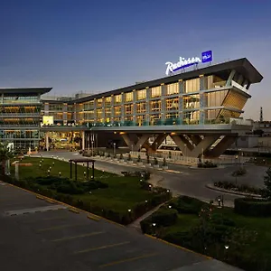 Otel Radisson Blu Convention And Exhibition Center