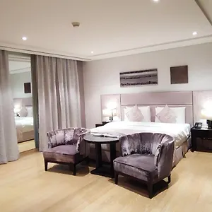 4* Hotel Vivienda Granada